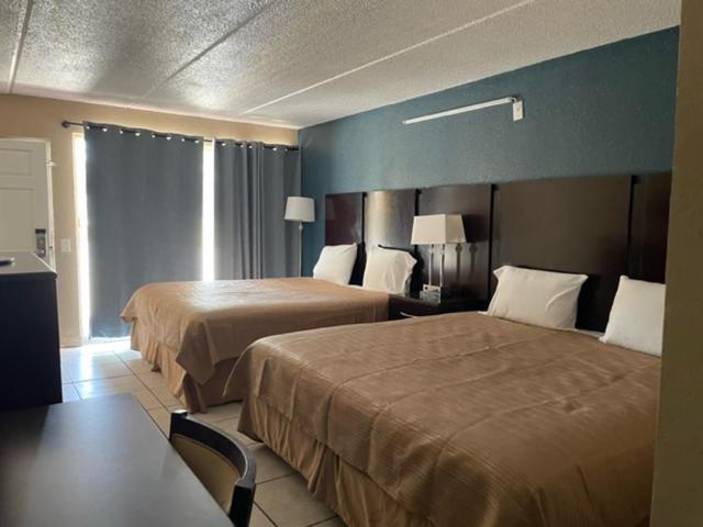 Royal Inn 利夫奥克 外观 照片